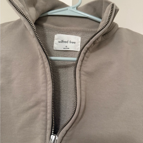 Aritzia Wilfred Free light green Quarter-Zip sweatshirt - Picture 3 of 3